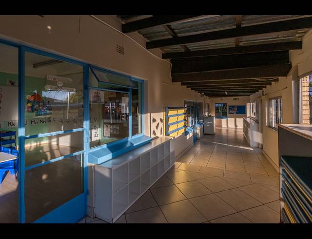 771M² BUSINESS FOR SALE IN EASTLEIGH